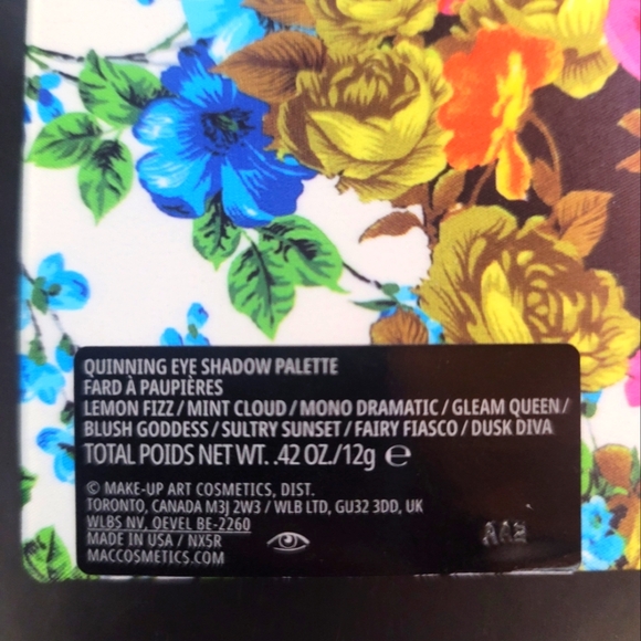 BUNDLE OF MAKEUP - Picture 11 of 11